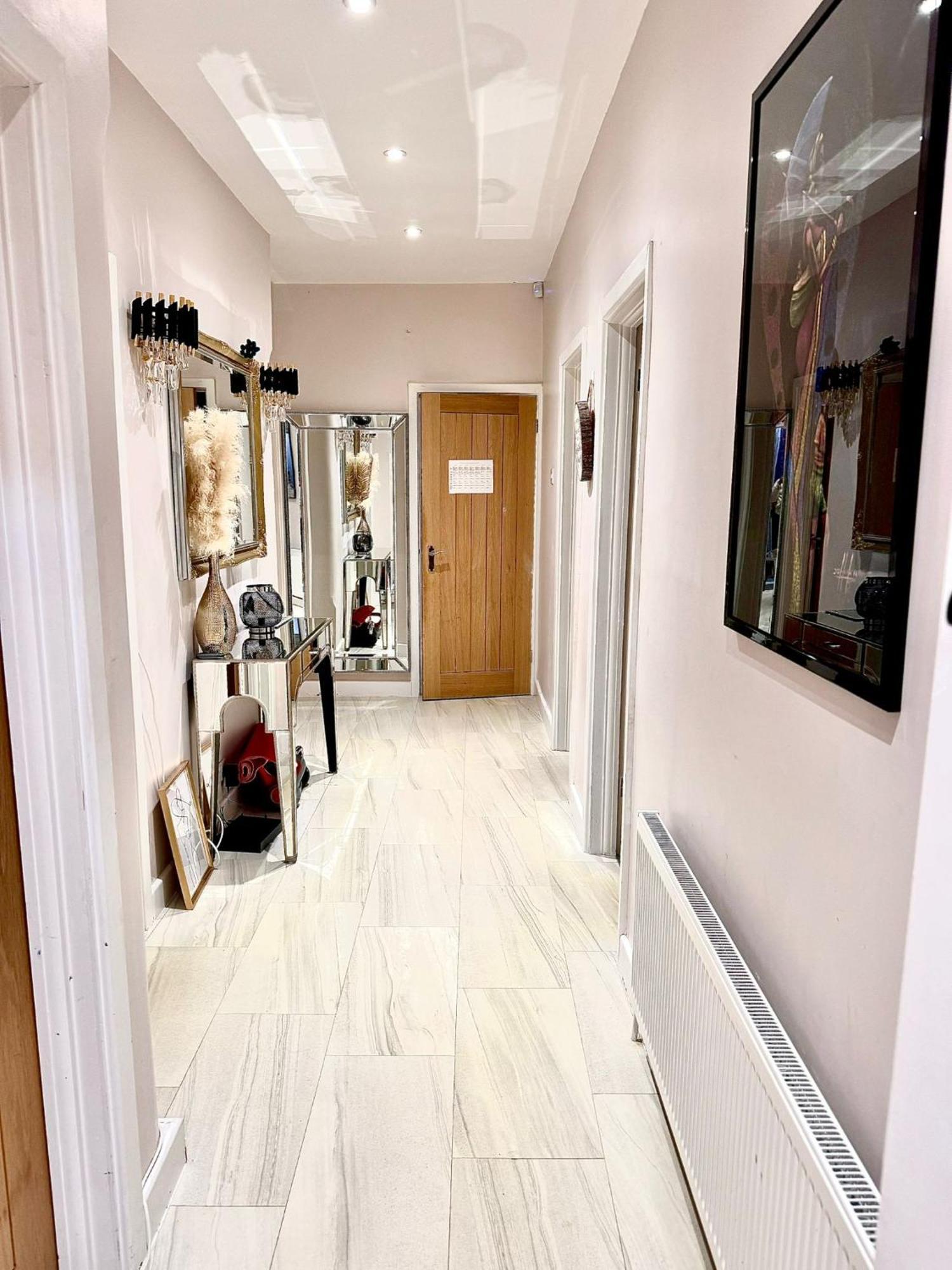 Deluxe Spacious King Size Room Hornchurch Екстер'єр фото